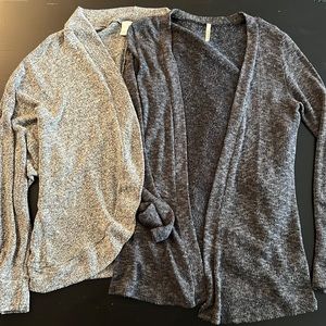 2 FOR 1 Woman’s Gray Cardigan Sweater Size L